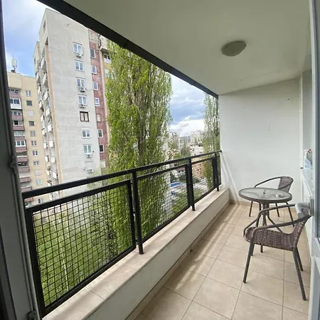 Zagrebacka 24 Apartamento Saraievo